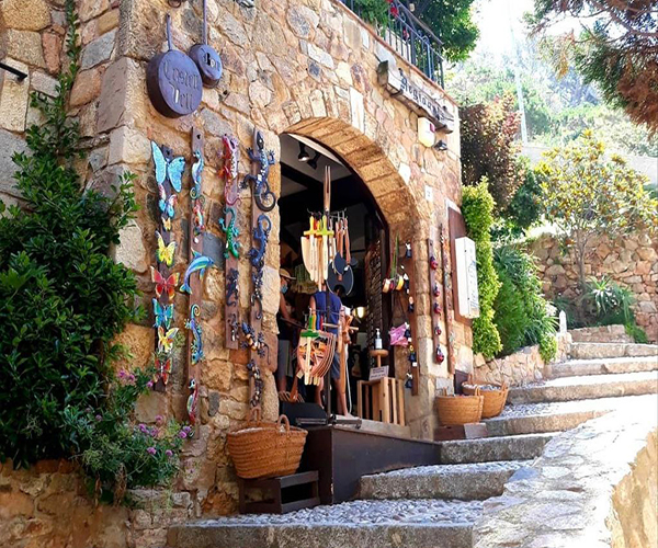 Traditional boutique in Tossa de Mar's historic center